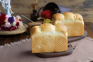 70%中种淡奶油吐司 制作方法