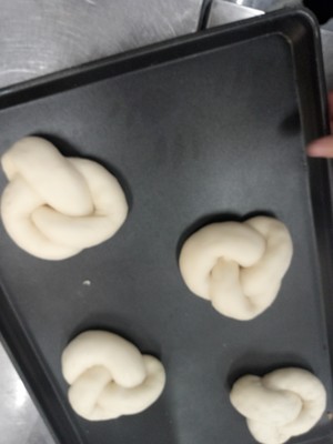 芝士肉松包 制作方法