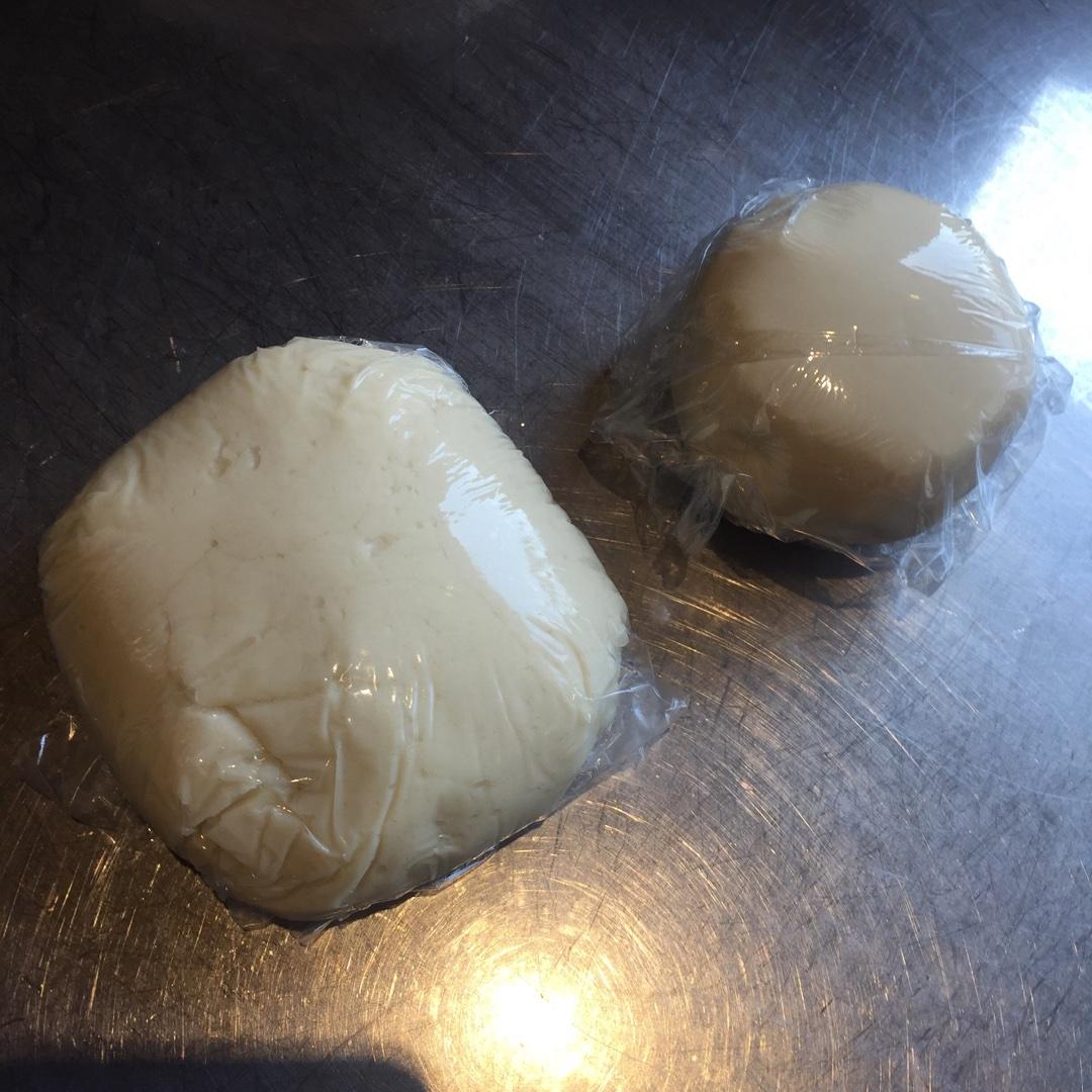 【苏式月饼的做法步骤图，苏式月饼怎么做好吃】驴妈咪-制作