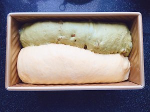 半半双色吐司（无油）  制作方法