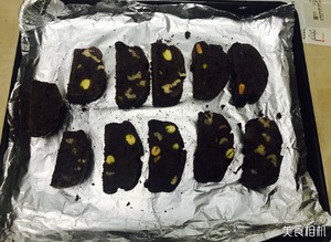 巧克力开心果核桃Biscotti  制作方法