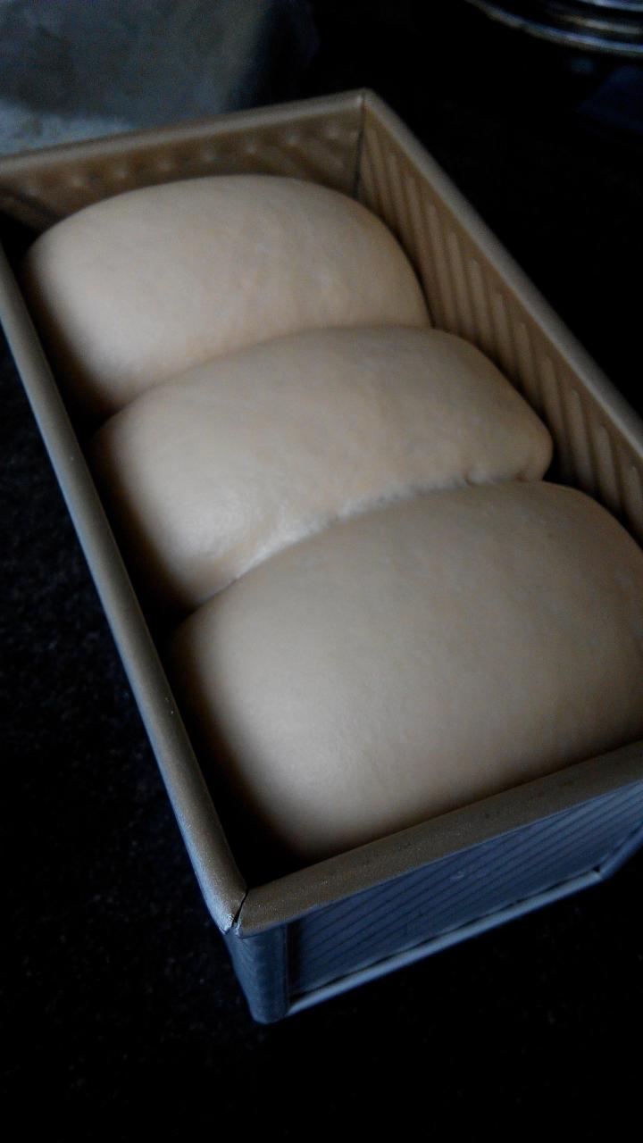 【面包十五分钟手套膜及拉丝秘笈(附七岁儿童终极版)的做法步骤图】潇潇媽-制作