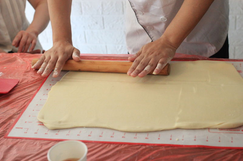 【鲜肉月饼的做法步骤图，鲜肉月饼怎么做好吃】一只梨花压海棠-制作