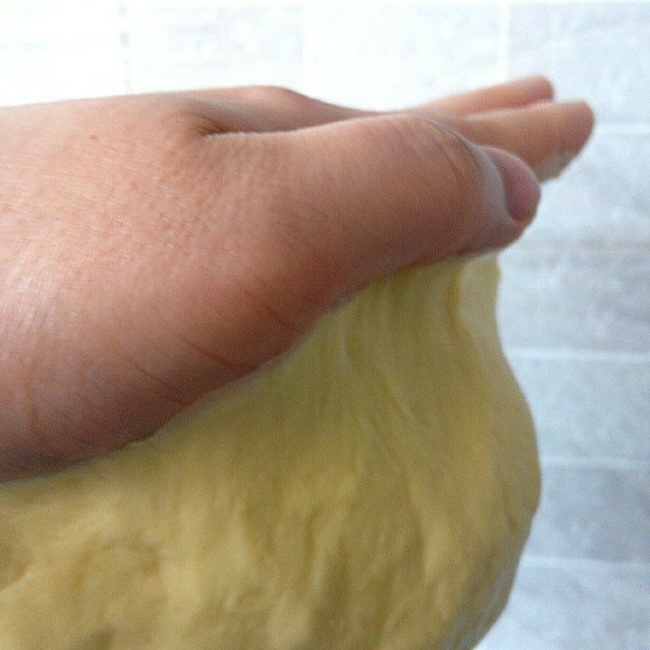 【面包十五分钟手套膜及拉丝秘笈(附七岁儿童终极版)的做法步骤图】潇潇媽-制作