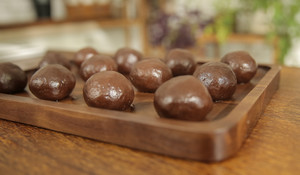 酒心巧克力月饼 制作方法