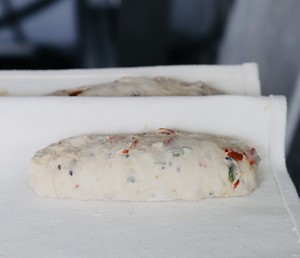 养身椰子油芝麻枸杞软欧  制作方法