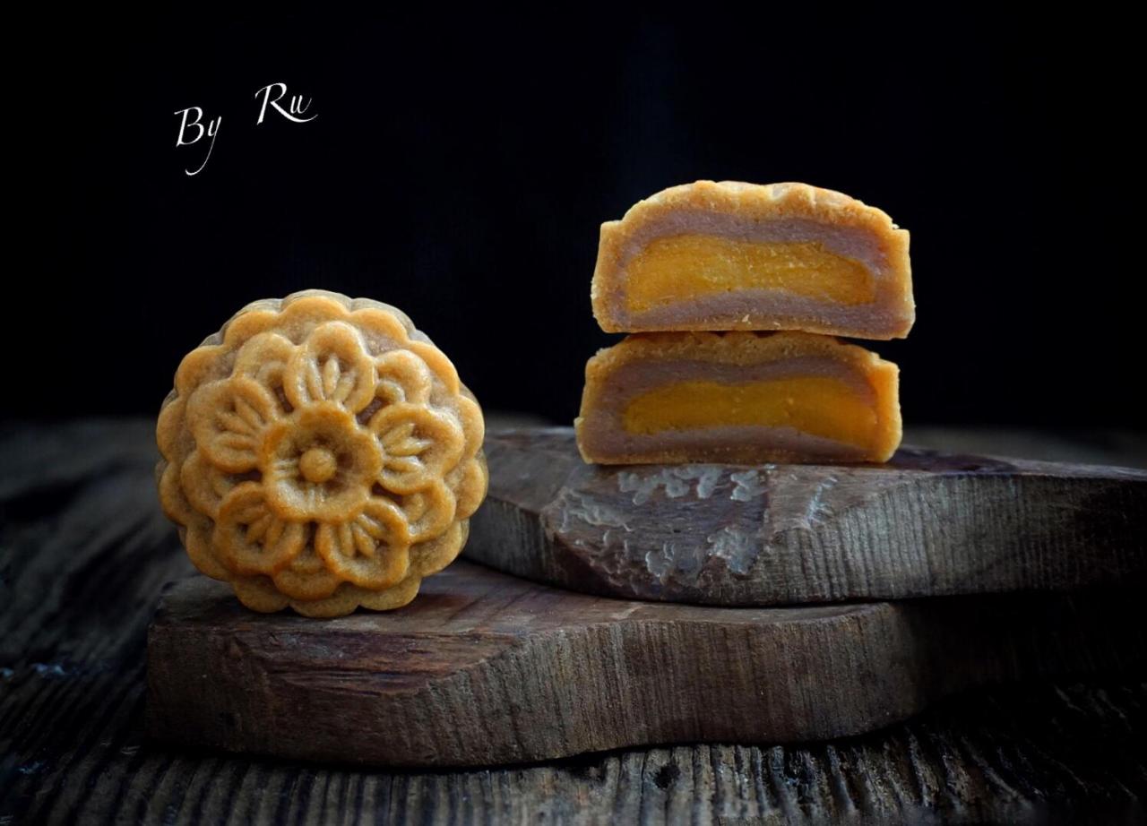 【香芋蛋黄月饼-广式月饼的做法步骤图】冇伱灬冇我-制作