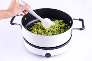 水晶班兰月饼 制作方法