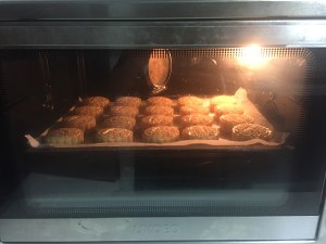 【广式月饼的做法步骤图，广式月饼怎么做好吃】玖食小厨-制作