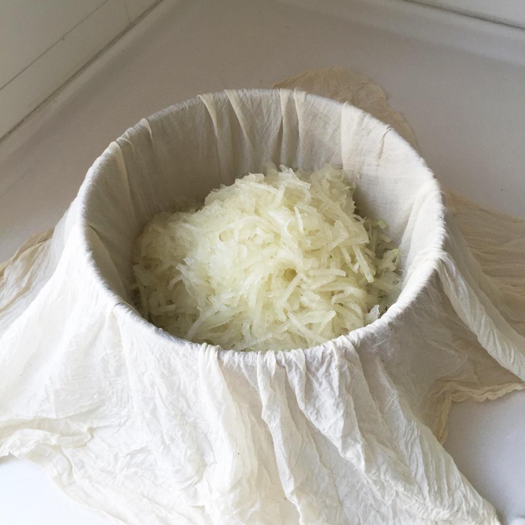 【广式月饼—蛋黄冬翅月饼的做法步骤图】泳歌-制作