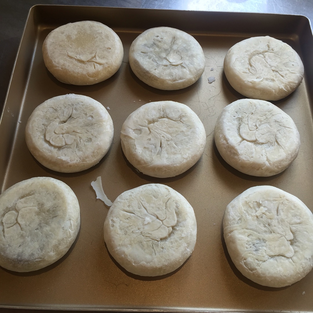 【苏式月饼的做法步骤图，苏式月饼怎么做好吃】驴妈咪-制作