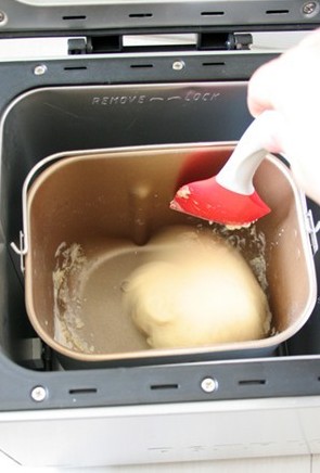 用面包机怎么做面包？