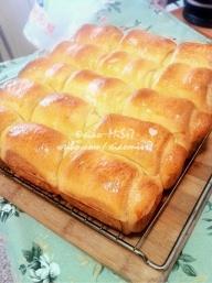 【椰蓉面包卷的做法步骤图，椰蓉面包卷怎么做好吃】xiao_MiSs7-制作