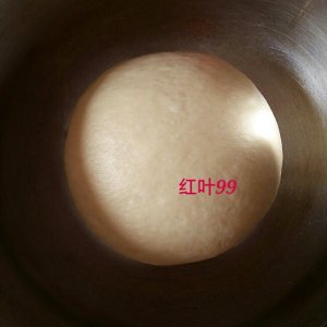 【毛毛虫豆沙面包的做法步骤图,怎么做好吃】红叶99-制作