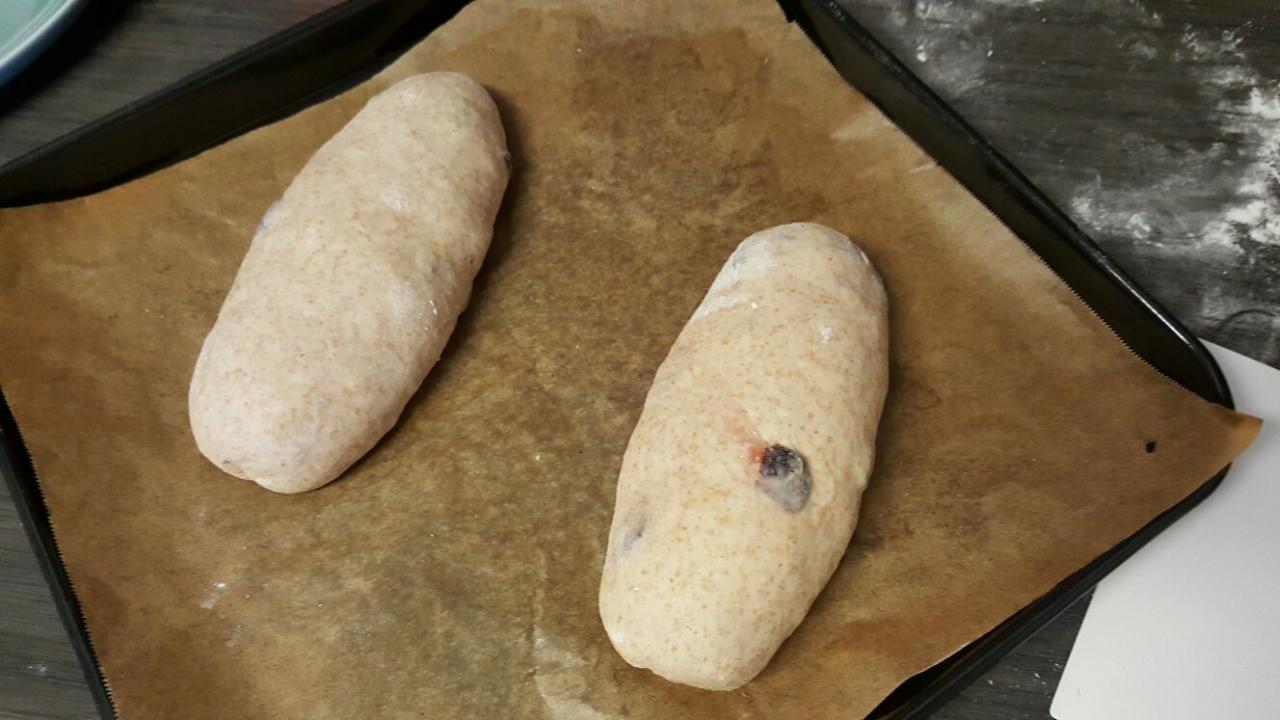 全麦蔓越莓软式欧包(免揉)的做法 步骤3