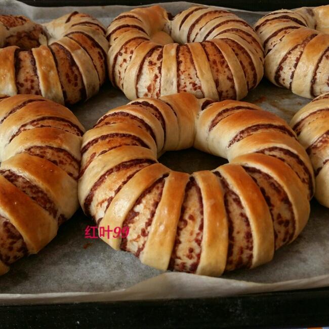【豆沙面包圈的做法步骤图，豆沙面包圈怎么做好吃】红叶99-制作