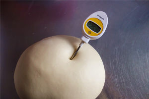 【酸奶奶油吐司的做法步骤图,怎么做好吃】啊呜511-制作