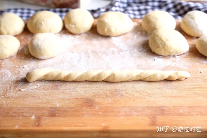 他说没烤箱做不了糕点面包,我说可以