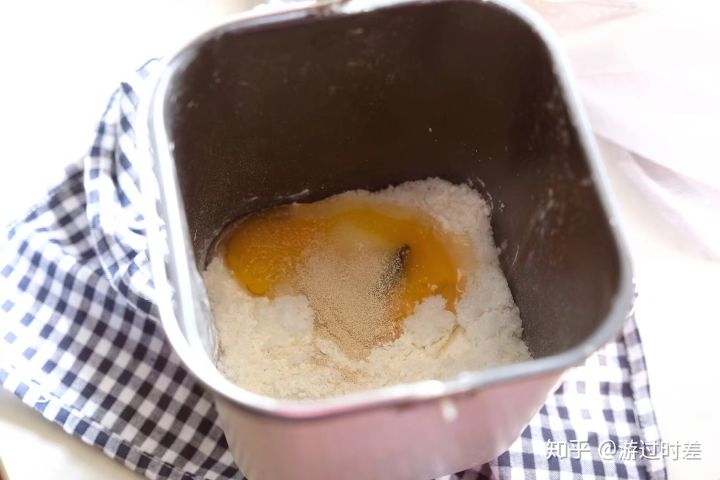他说没烤箱做不了糕点面包,我说可以