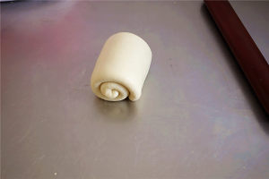 【酸奶奶油吐司的做法步骤图,怎么做好吃】啊呜511-制作