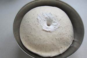 【全麦吐司（70%冷藏中种法）的做法步骤图】天然气小姐—Ariel-制作