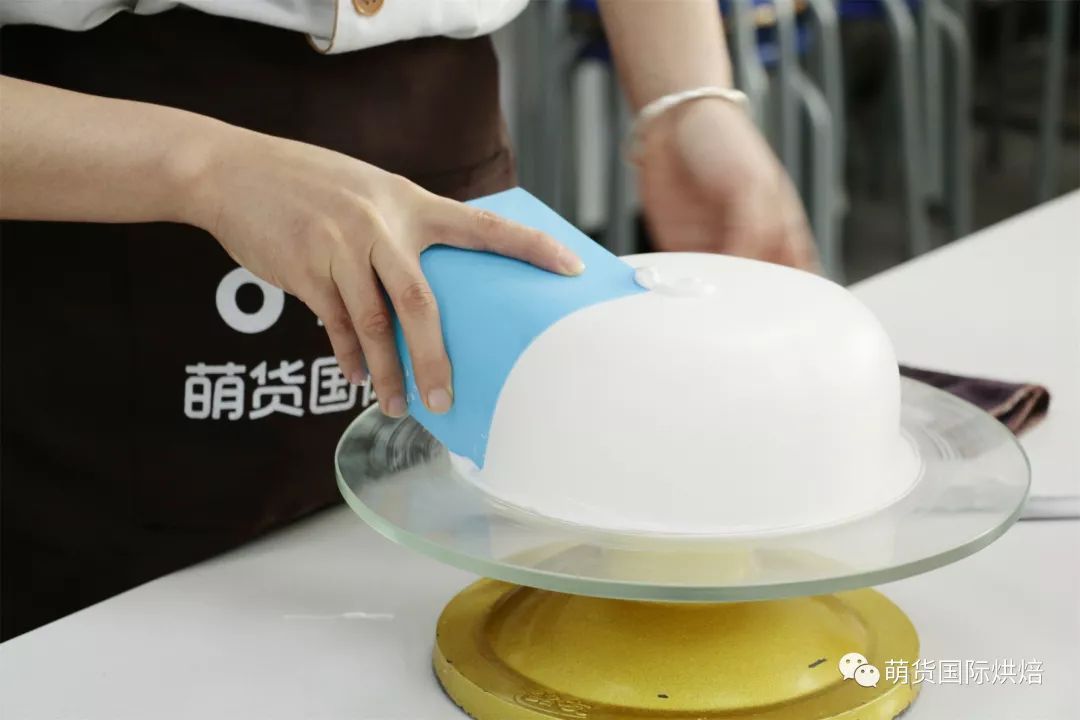 女生做烘焙学徒很累吗？去做烘焙学徒是一种怎样的体验？看了我都不敢当学徒了！！