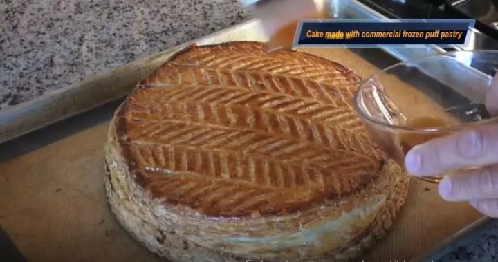 法国总统马克龙每到新年必吃的“一个饼”,你不想尝一尝?