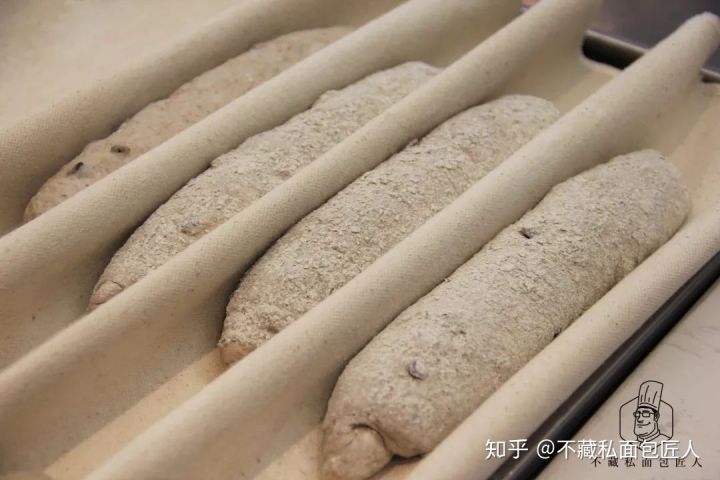 黑麦法棍那么容易做,你为什么不盘它?