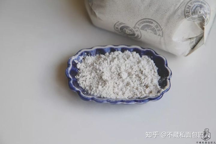 夯实基础 | 面包配方中放低粉是什么操作?