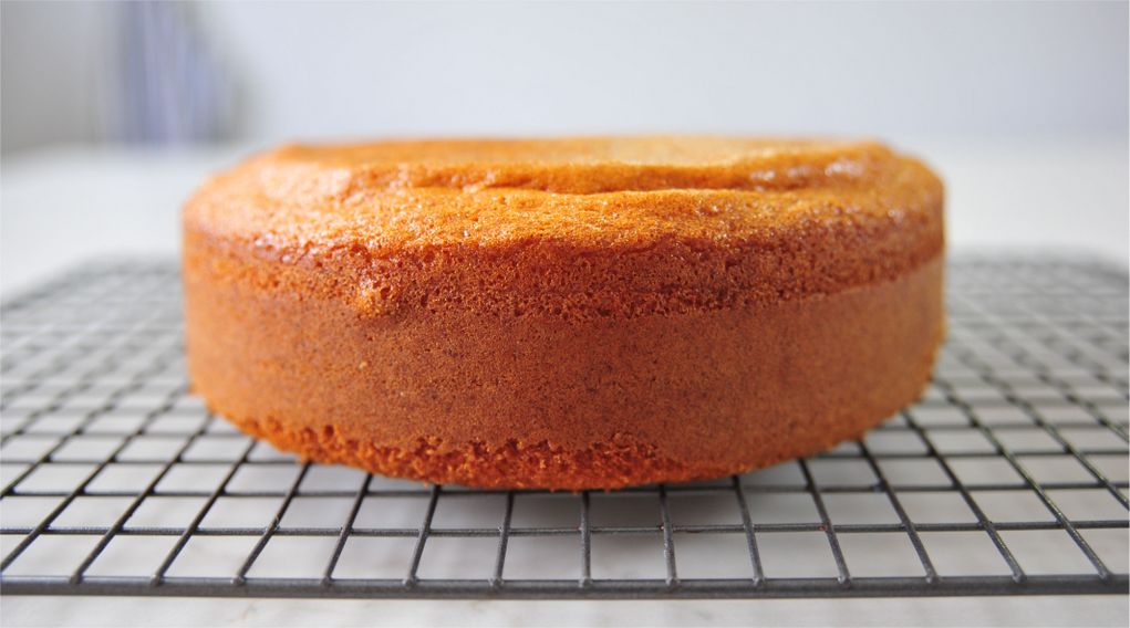 为何蛋糕放了变硬饼干却变软?