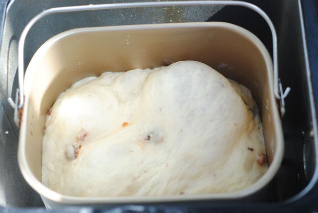 面包塌陷回缩的原因？面包塌陷的原因是什么？