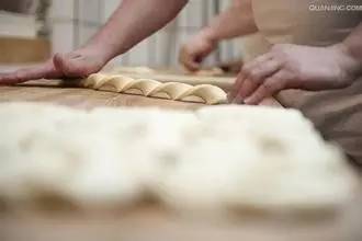揉面团手法 面团的15个你不能不知道的技能