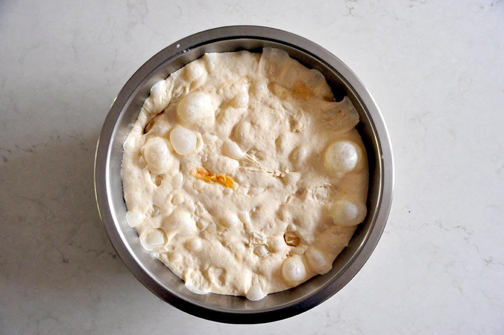 认识面团(中种法)的发酵与不同，中种法面包制作过程？