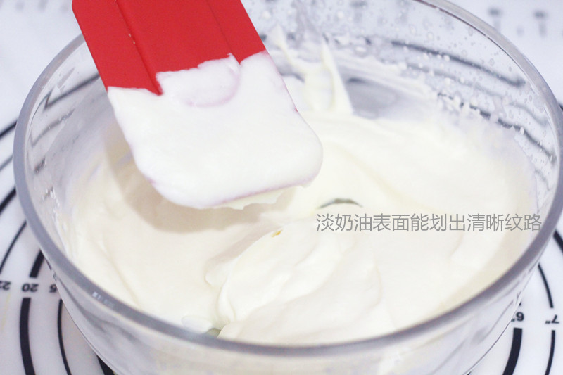 如何区分动物奶油和植物奶油?动物奶油与植物奶油的区别 两种淡奶油的区别