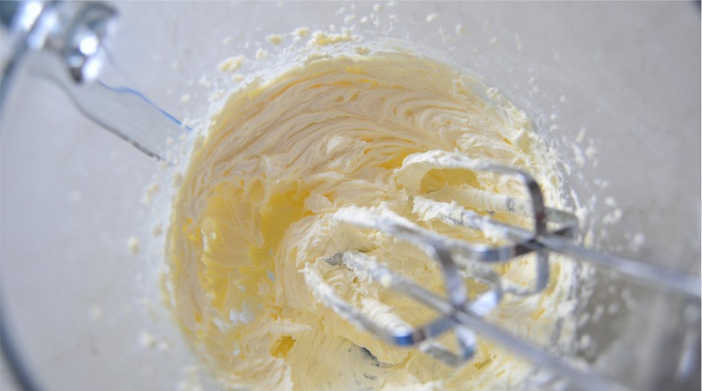 该用室奶油、冰奶油或液态奶油?