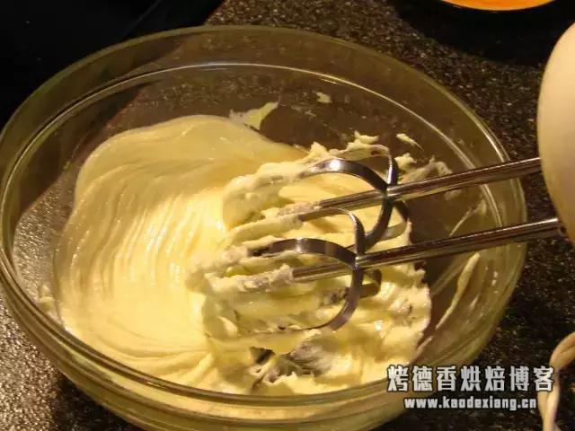 烘焙基础知识篇——打发黄油、奶油、蛋白的讲解与分析 黄油打发奶油怎么做 烘焙基础知识篇——打发黄油、奶油、蛋白的讲解与分析