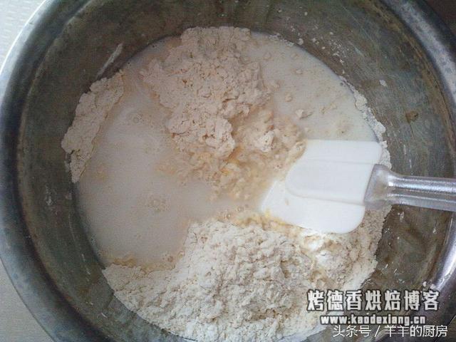 面包揉面包出膜技巧？史上最详细手工揉面方法，窍门、手法全在里面，包你做出成功面包