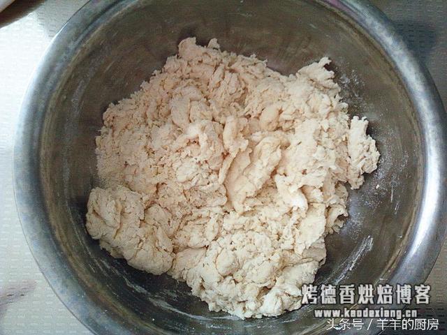 面包揉面包出膜技巧？史上最详细手工揉面方法，窍门、手法全在里面，包你做出成功面包