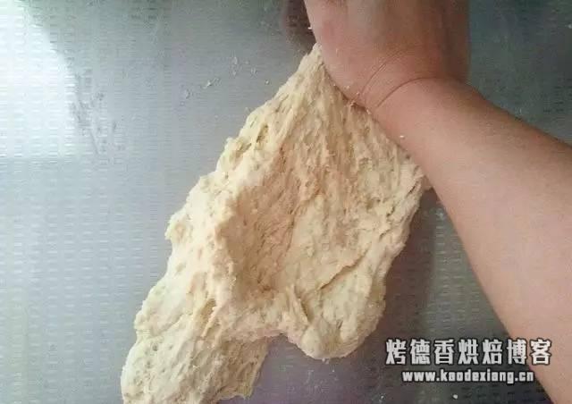 学烘焙需要揉面吗？面团揉面手法及发酵技巧，做面包不再难！（详细图解）