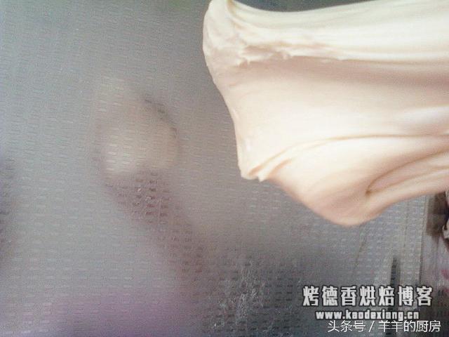 面包揉面包出膜技巧？史上最详细手工揉面方法，窍门、手法全在里面，包你做出成功面包