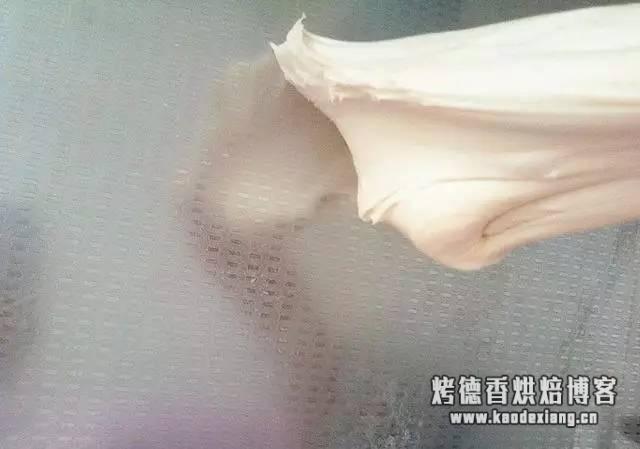 学烘焙需要揉面吗？面团揉面手法及发酵技巧，做面包不再难！（详细图解）