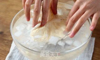 自制黄油——奶油打发过头了怎么办?教你一招变废为宝