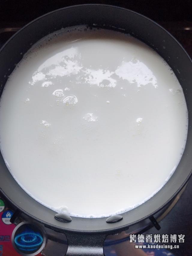 没有黄油怎么做面包?别再问我没有淡奶油、黄油、奶酪怎么办了,自己做