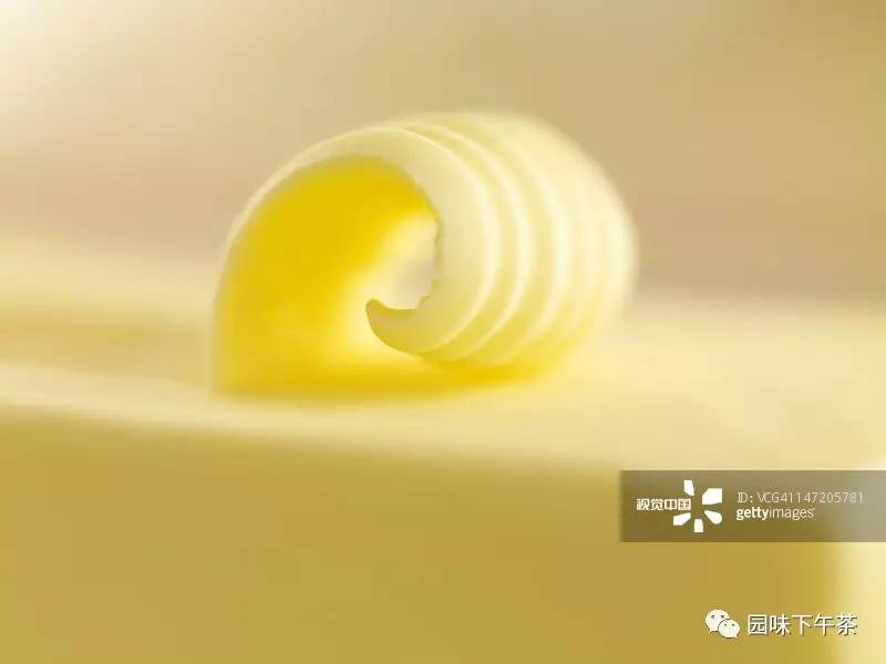 奶油和黄油的差别？稀奶油、淡奶油、黄油、奶油有什么区别？