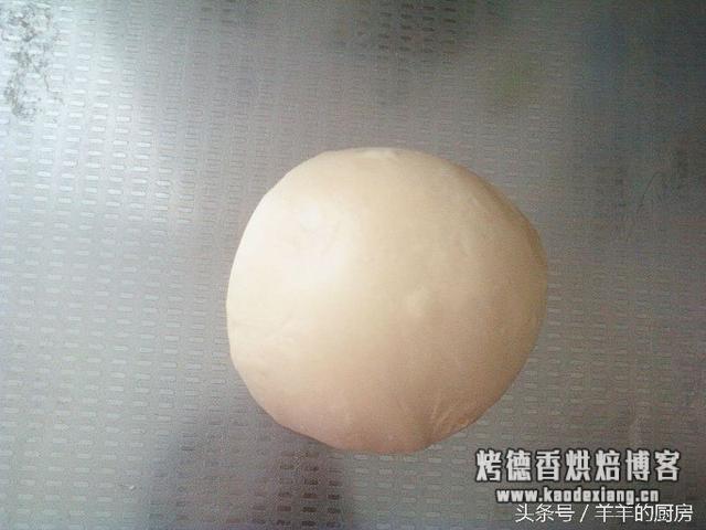 面包揉面包出膜技巧？史上最详细手工揉面方法，窍门、手法全在里面，包你做出成功面包