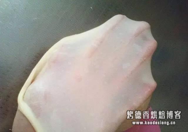 学烘焙需要揉面吗？面团揉面手法及发酵技巧，做面包不再难！（详细图解）