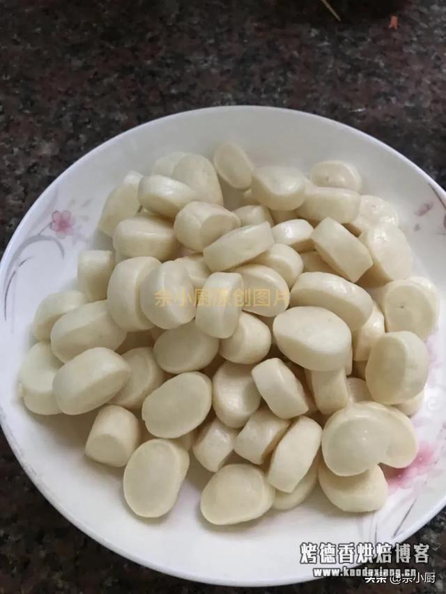 低筋面粉和中筋面粉蒸馒头哪个好吃？该怎么做？