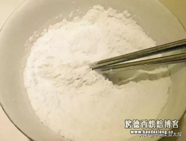 玉米淀粉,红薯淀粉,土豆淀粉,三种淀粉区别大,很多人用错了
