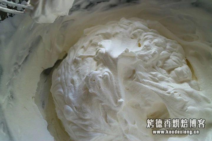 淡奶油怎么打发手动,烘焙基础之淡奶油与打发