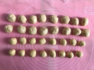 蛋黄酥,只需松弛一次的做法,适合新手 制作方法